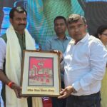 Jaunpur news महोत्सव का दूसरा दिन नन्हे कलाकारों की प्रतिभा से सजा शाही किला, निपुण विद्यालयों को मिला सम्मान