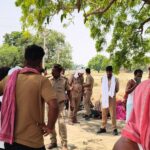 Jaunpur news खेत में मिला अज्ञात युवक का शव, हाथ पर लिखे नाम से पहचान में जुटी पुलिस