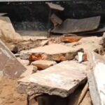 Jaunpur news स्कूल का जर्जर भवन स्कूल खुलने से पहले भर-भराकर गिरा