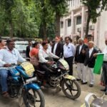 Jaunpur news 12 सितंबर की राष्ट्रीय लोक अदालत के लिए जौनपुर में जागरूकता अभियान तेज, प्रचार वाहन रवाना