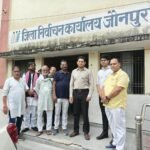 Jaunpur news जिलाधिकारी ने वीवी पैट वेयरहाउस का किया निरीक्षण